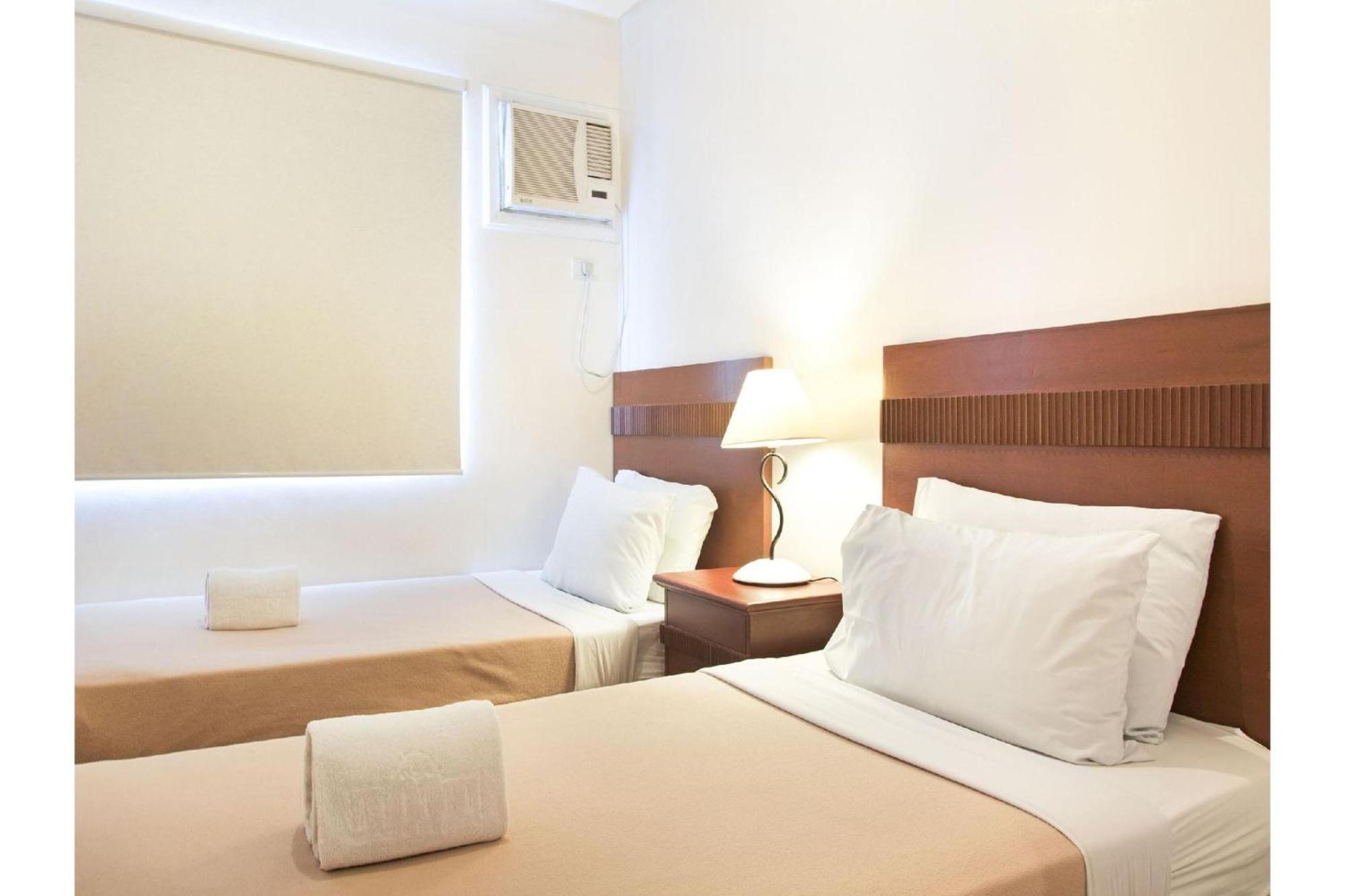 Townhouse Oak Avitel Hotel Near Osmena Highway, Pnr Pasay Station, Metro Manila Макати Экстерьер фото